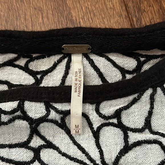 Free People cream flower blouse - Picture 2 of 4